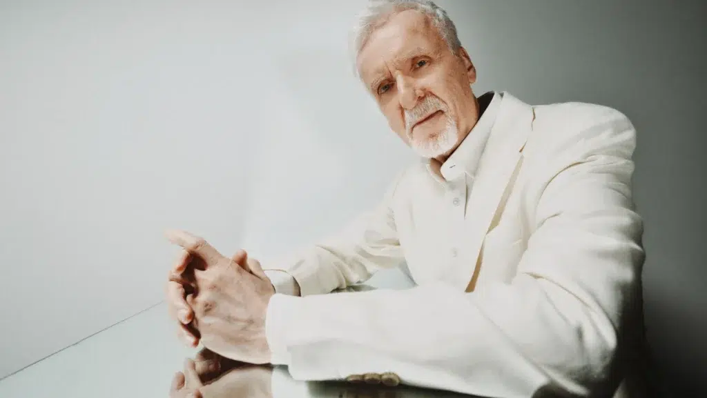 Yelzkizi james cameron reportedly wants avatar 4 and 5 cheaper and shorter after avatar 3 lost cultural momentum