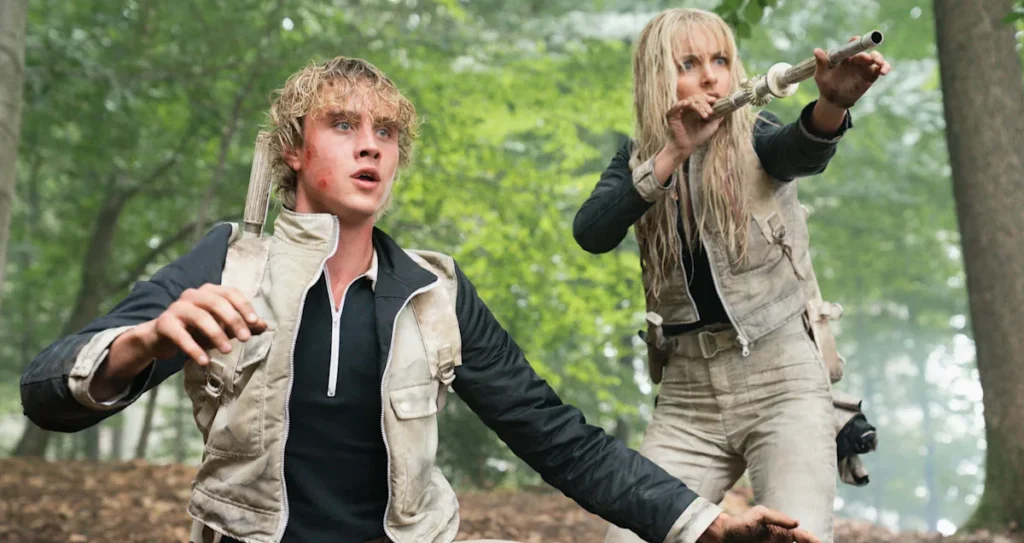 Yelzkizi new footage of the hunger games: sunrise on the reaping reveals first look at kieran culkin as a younger caesar flickerman