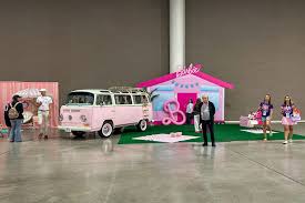 Fans who paid up to $450 for barbie dream fest are calling it a ‘barbie nightmare fest’: refunds, reviews, and what happened