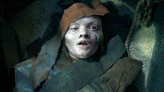 Yelzkizi evil dead rise star lily sullivan has a sneaky (and extremely gross) cameo in lee cronin’s the mummy (2026)